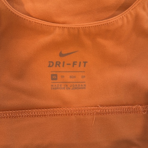 Orange Nike dry fit sports bra XS - Picture 3 of 3